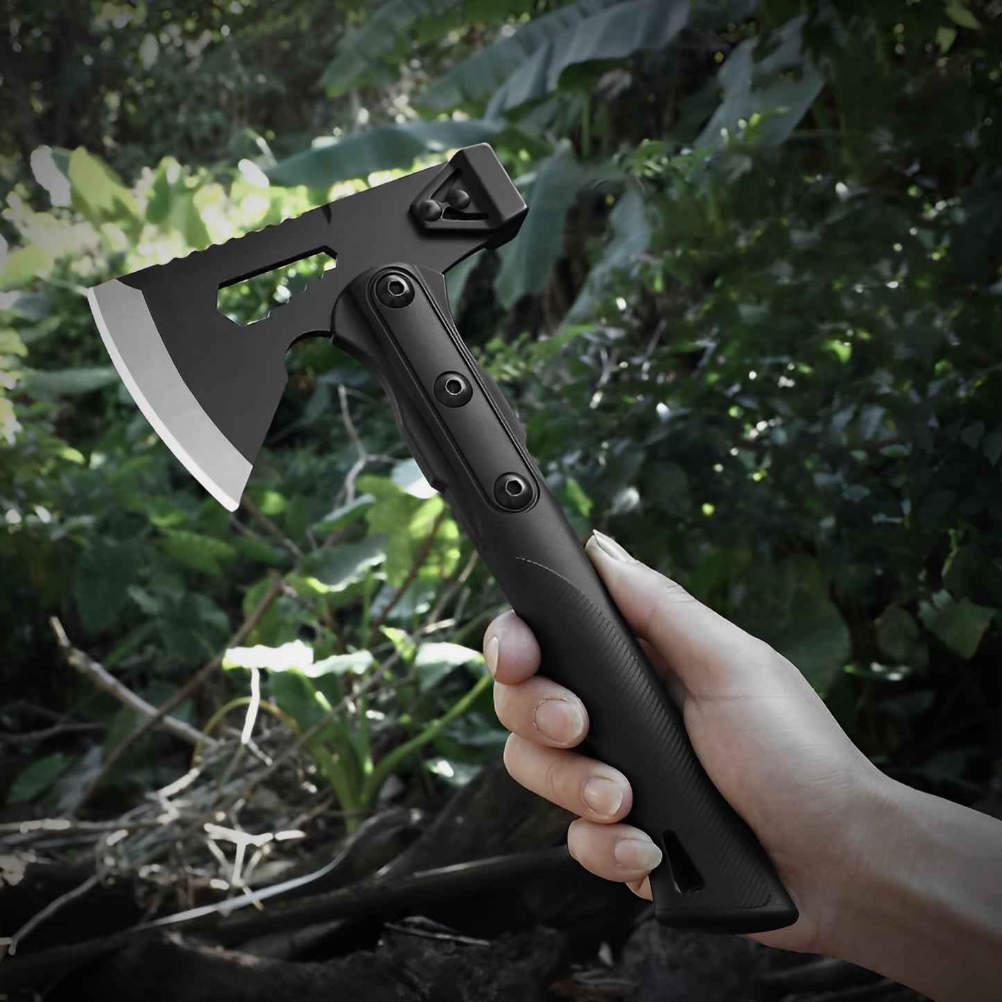 CarbonEdge Power Axe | Precision and Strength for Every Task