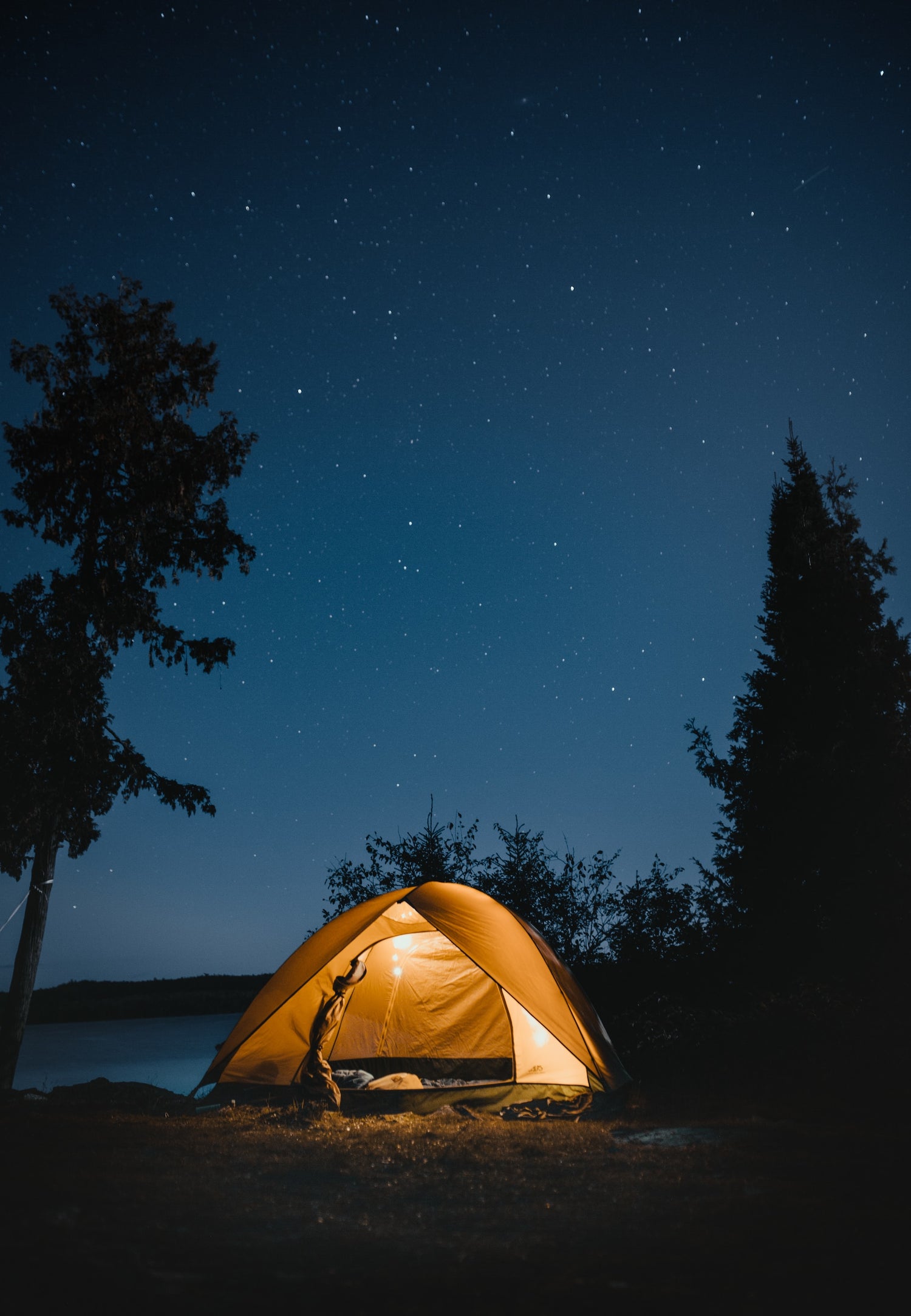 Outdoor sleeping tent
