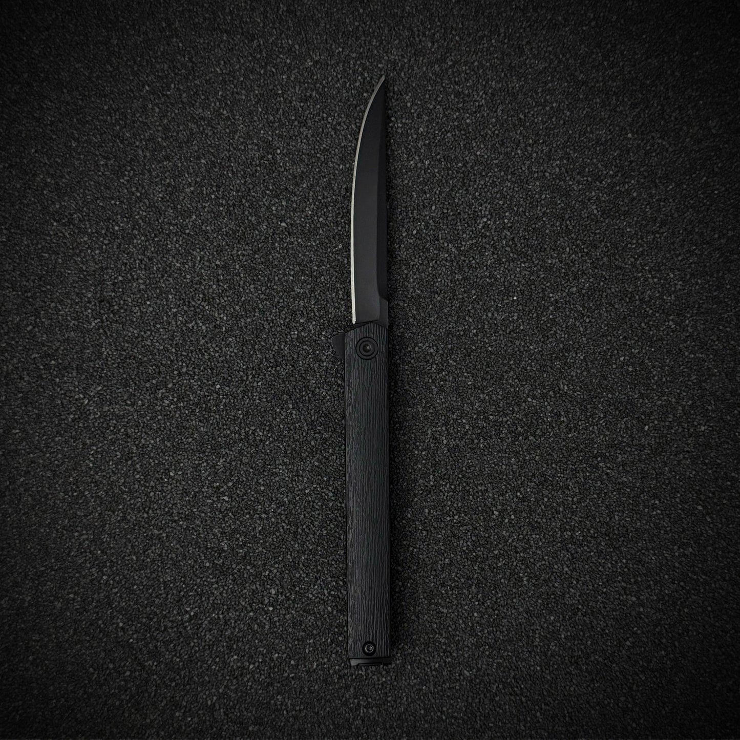 Nightmare Elegance Knife | Sleek Style Meets Practical Precision