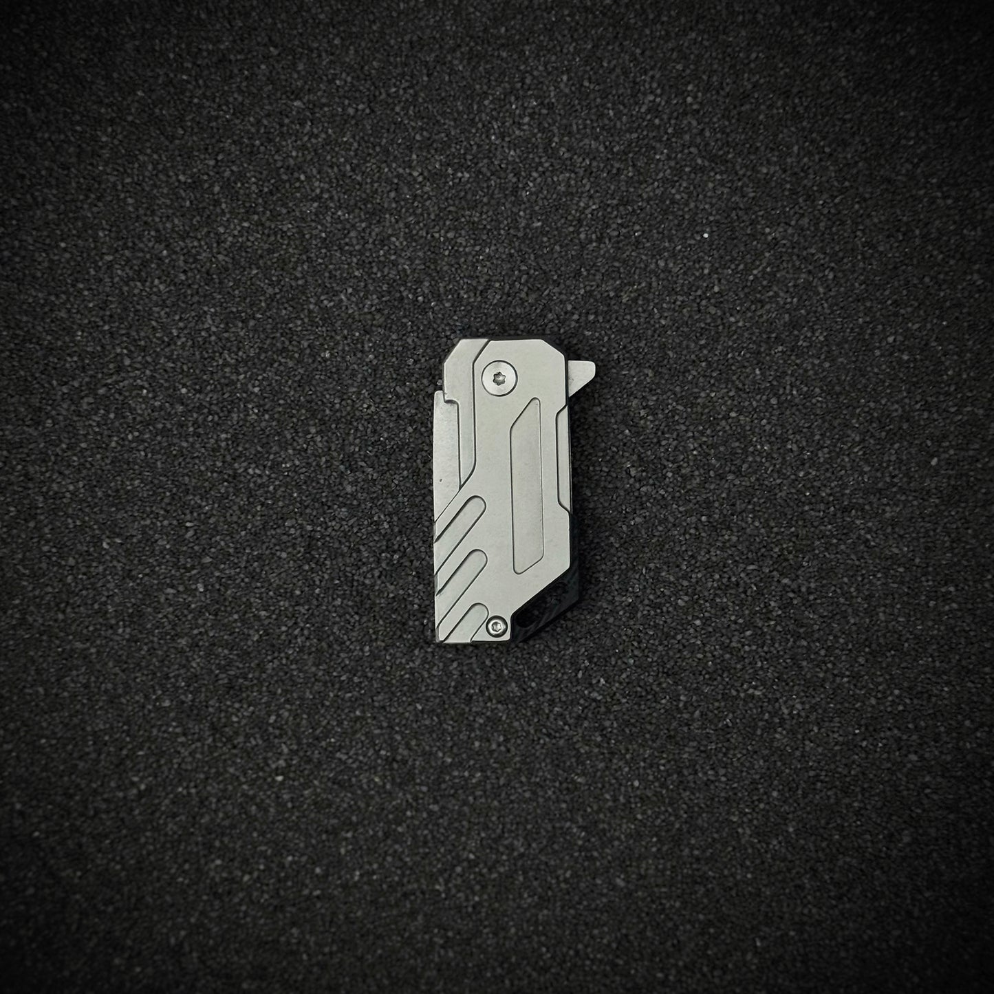 Micro Edge Knife | Compact Folding Blade for Everyday Tasks