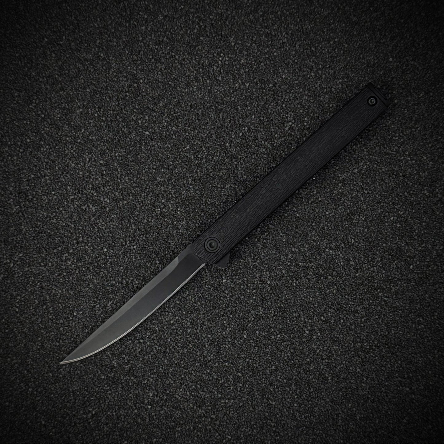 Nightmare Elegance Knife | Sleek Style Meets Practical Precision