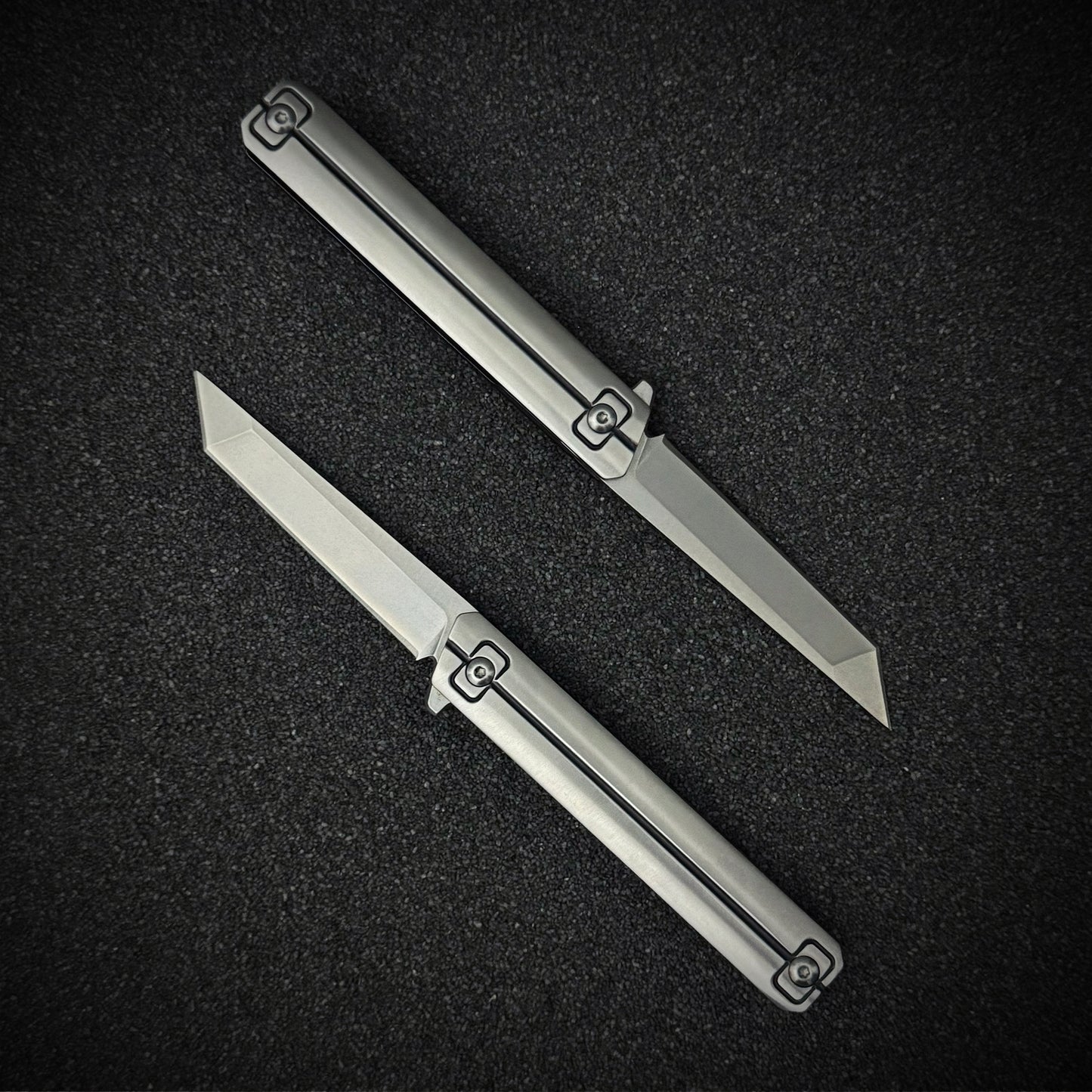 Razon Fang Knife | D2 Steel Blade with Rugged Elegance