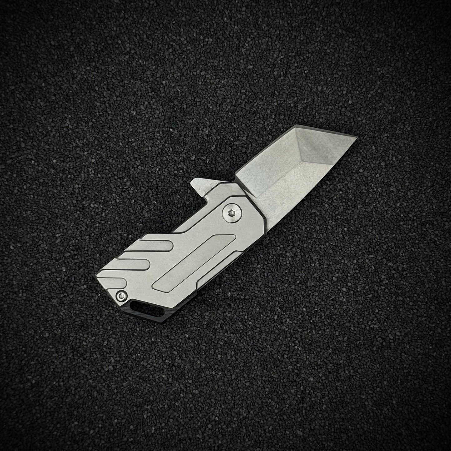 Micro Edge Knife | Compact Folding Blade for Everyday Tasks