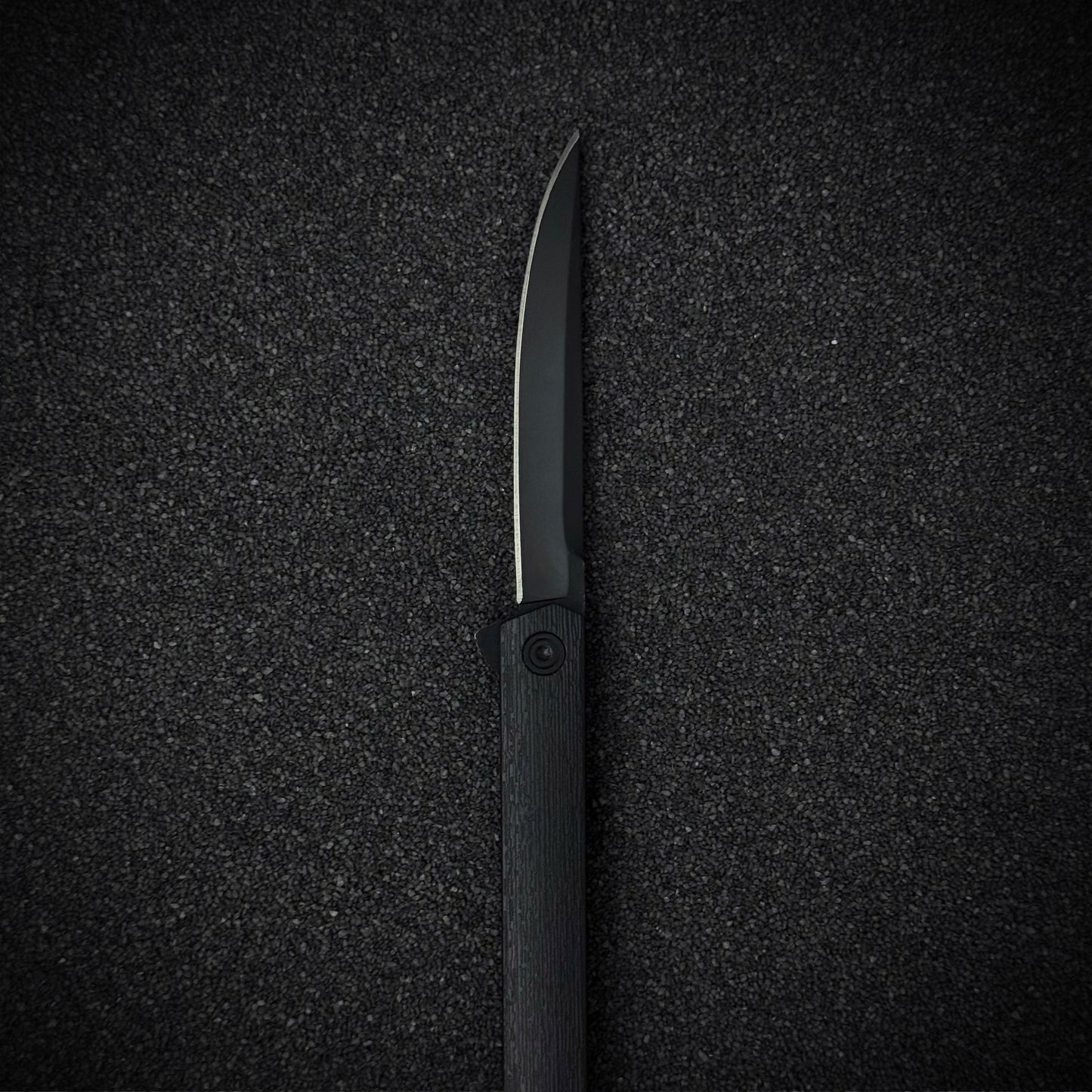 Nightmare Elegance Knife | Sleek Style Meets Practical Precision