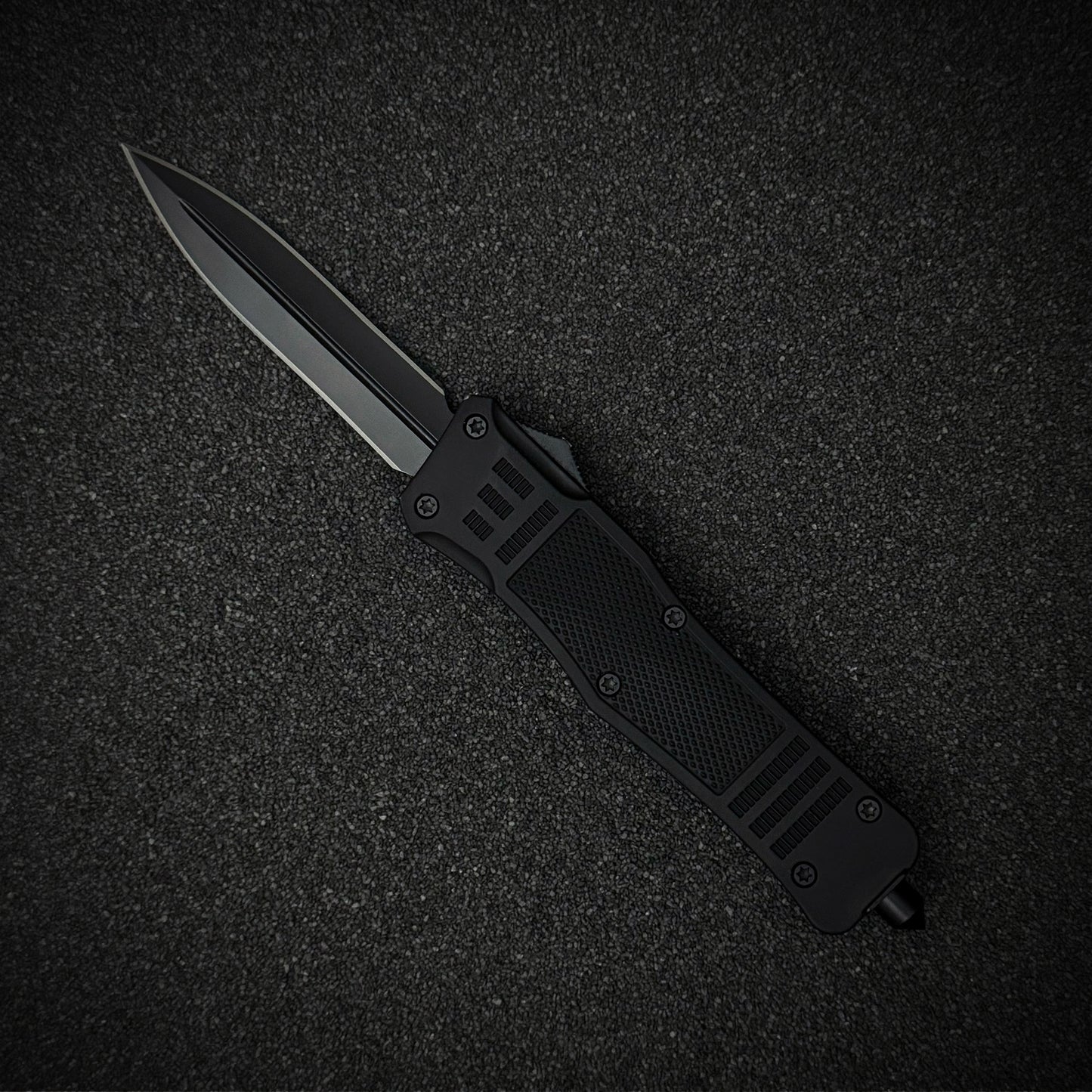 Blackout Strike Knife | Tactical Precision and Durability