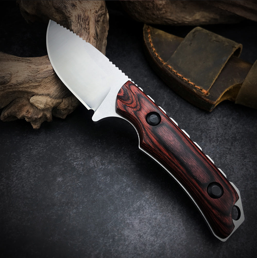 Rosewood Defender Knife | Reliable Blade for Tough Tasks