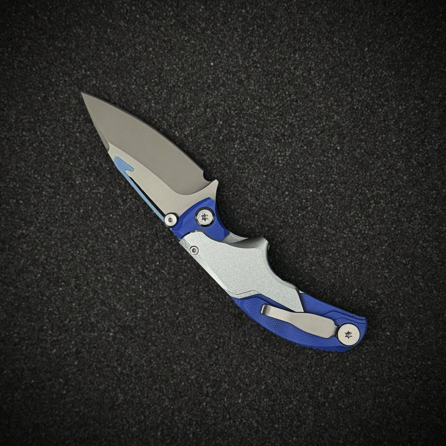 Titan Flux Knife – Dual-Form Folding Blade | Slick Survival