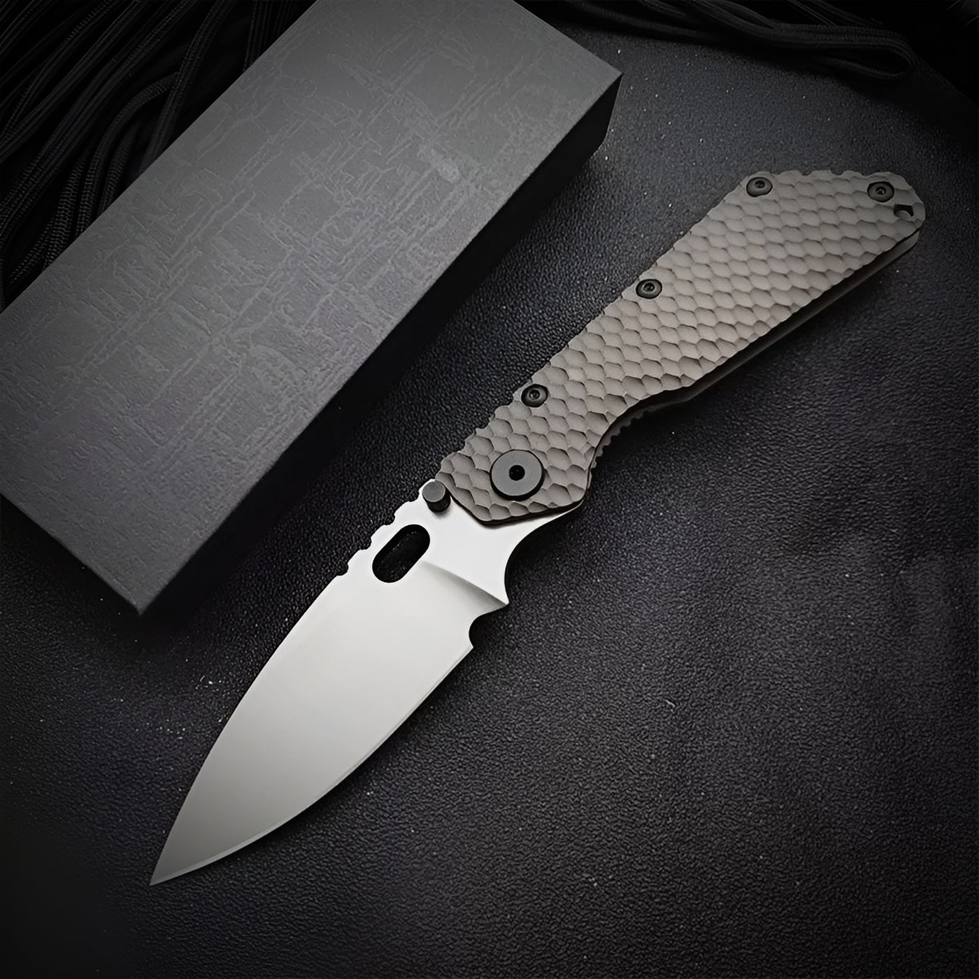 Rugged Ridge Premium Knife | High-End Tactical Folding Blade