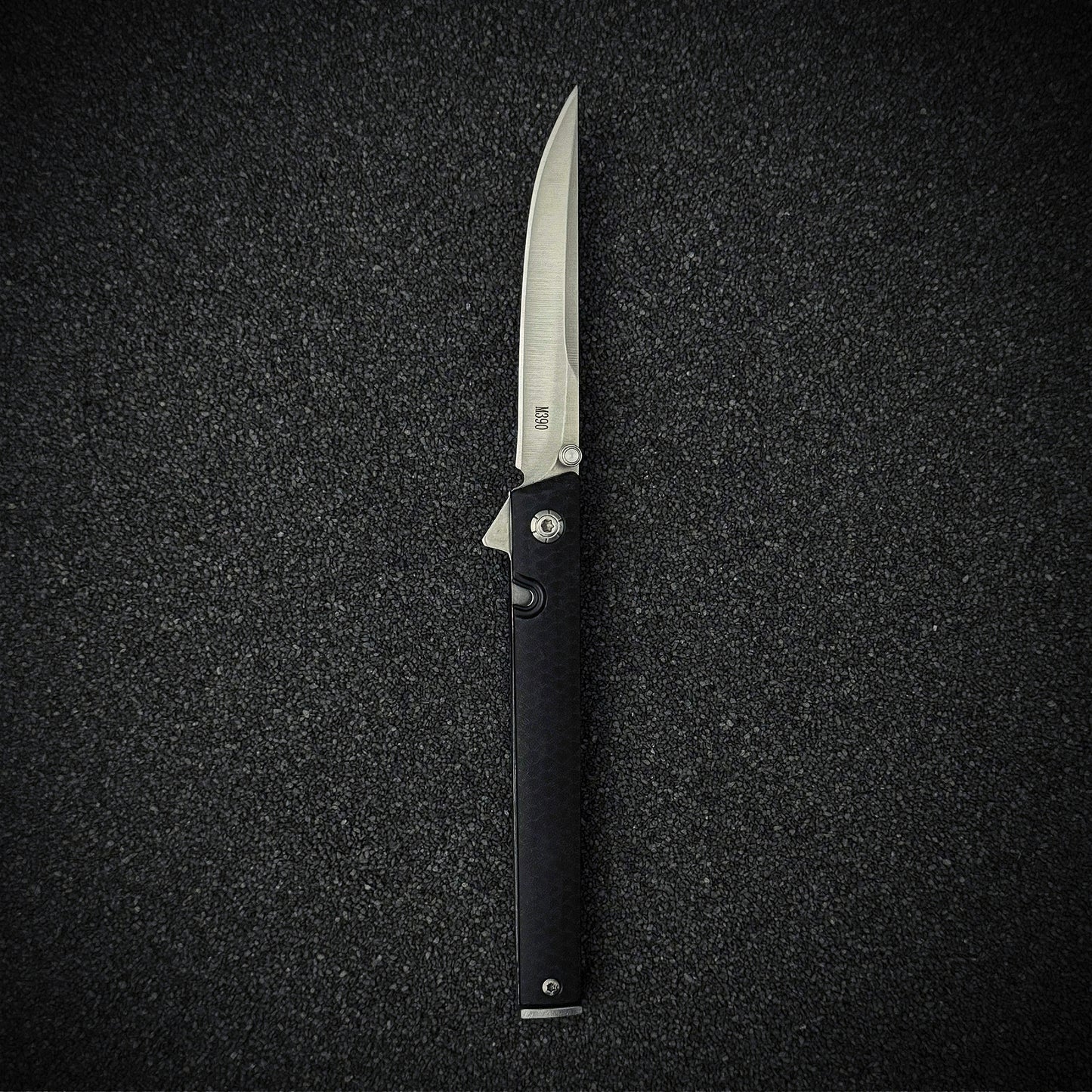 Midnight Elegance Knife | Sleek Design with Superior Precision
