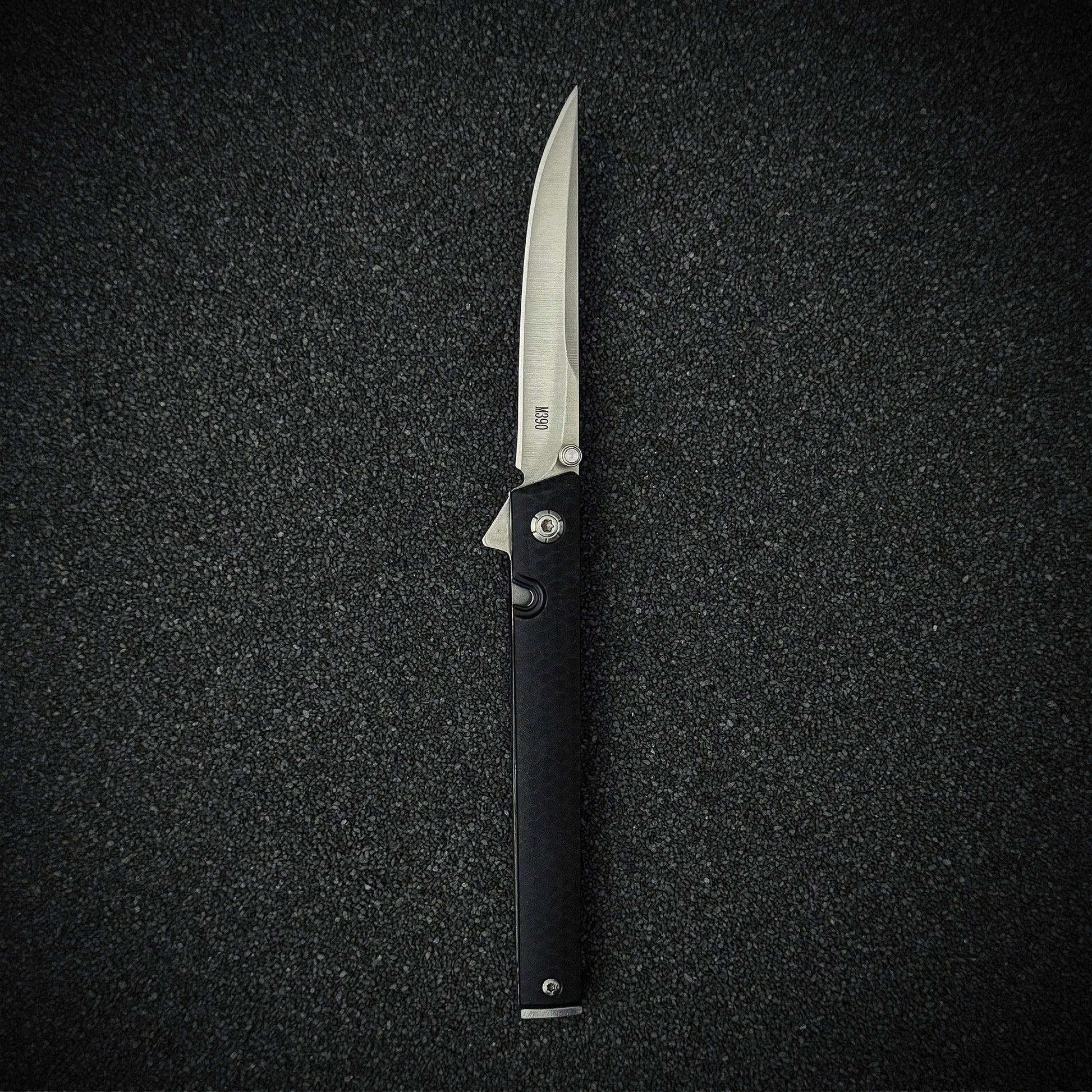 Midnight Elegance Knife | Sleek Design with Superior Precision