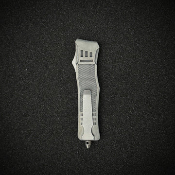 Silverout Strike knife