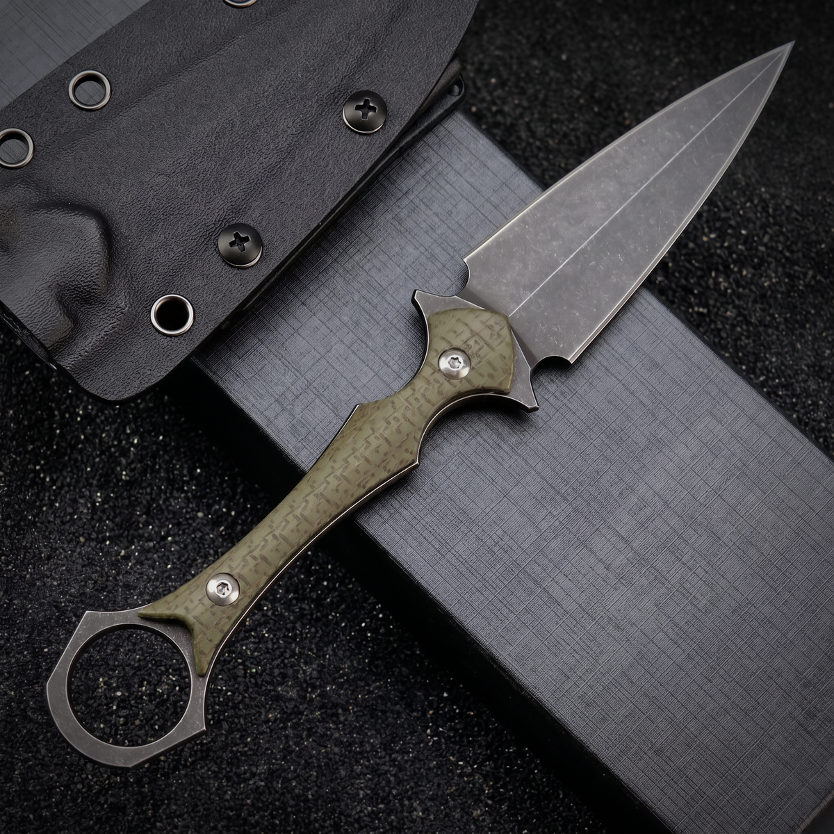 Phantom Fang knife – D2 Steel Fixed Blade Dagger